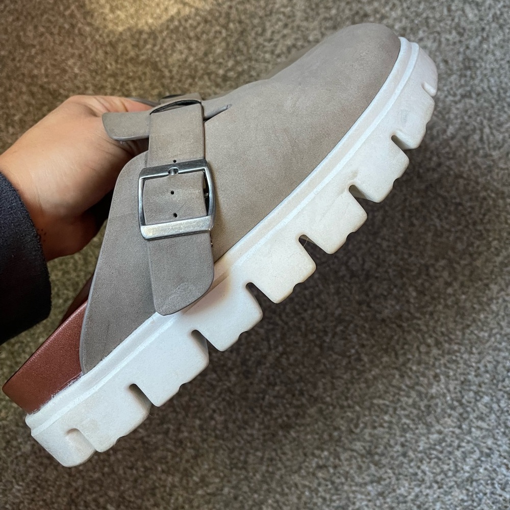 Mia Geneva Chunky Platform Clog Slip-on Taupe
